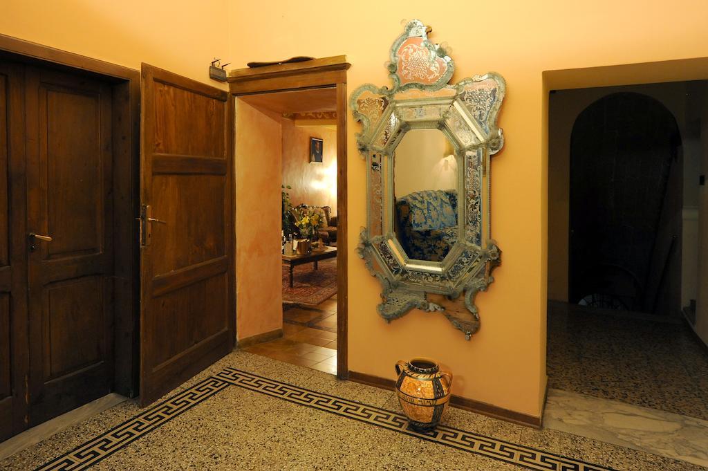 Il Palazzo Del Cardinale Bed and Breakfast Μονταλτσίνο Εξωτερικό φωτογραφία