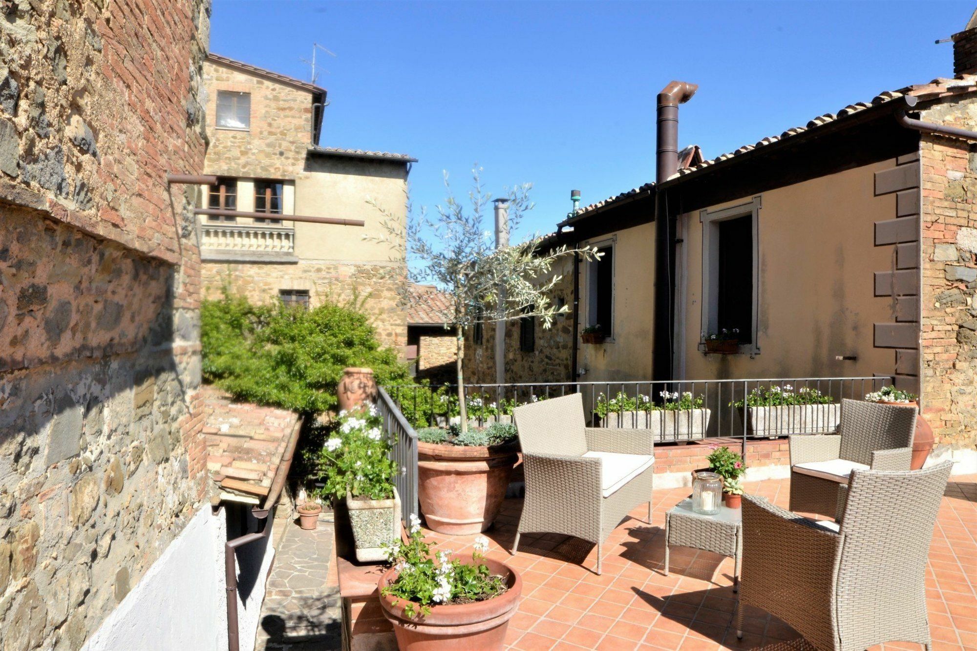 Il Palazzo Del Cardinale Bed and Breakfast Μονταλτσίνο Εξωτερικό φωτογραφία